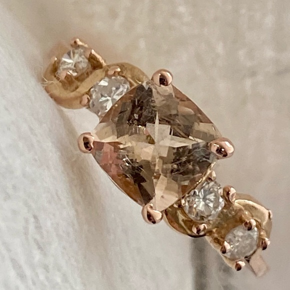 10k Rose Gold Morganite & Diamond Ring - Picture 1 of 13